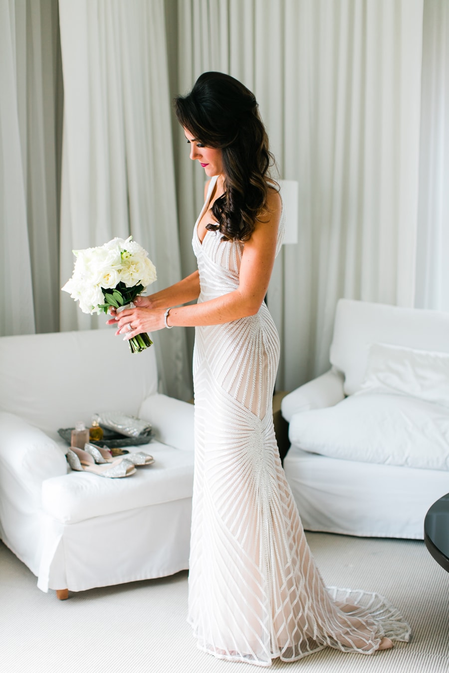 A beautiful bride at the Ambassador Hotel in Chicago