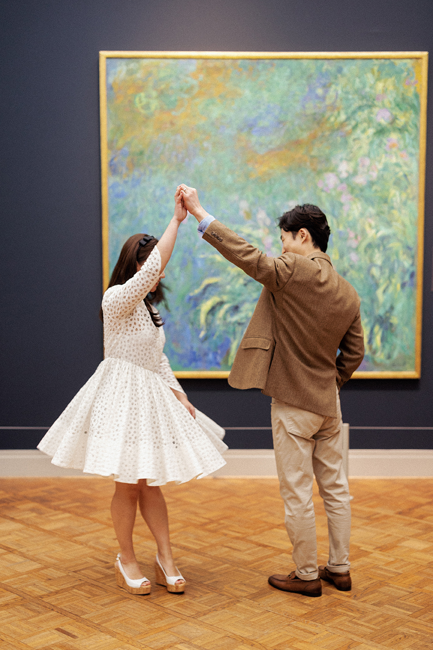 An indoor Chicago engagement photo session at the Art Institute.
