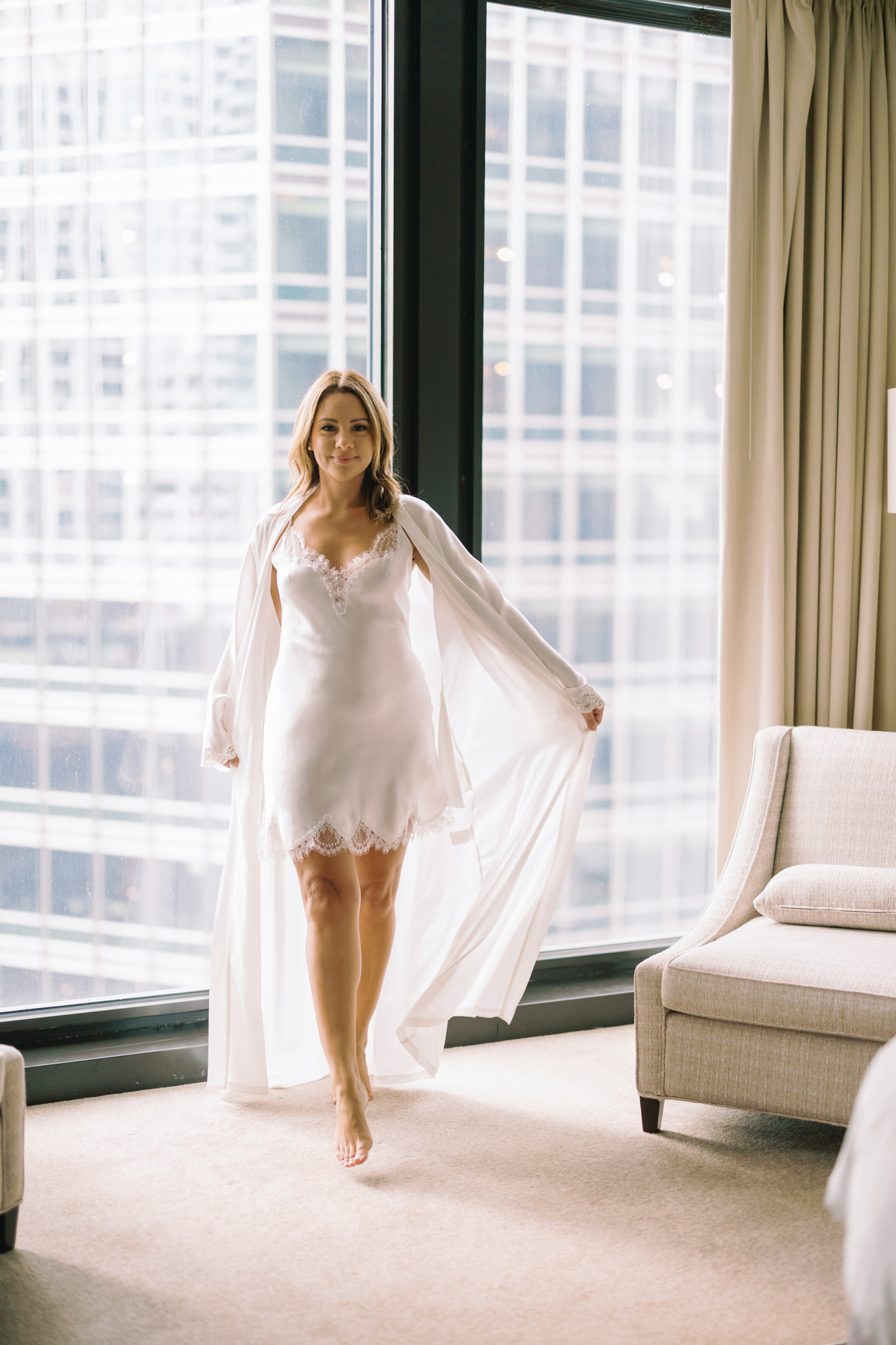 A glamorous boudoir photo session at the Langham in Chicago.