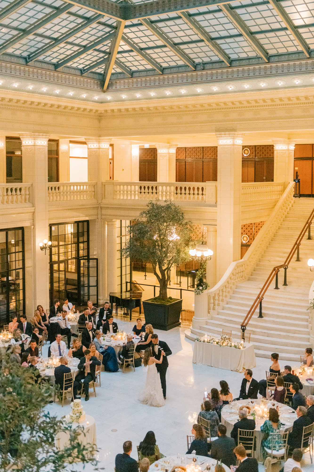 First dance at a wedding at the Exchange in Chicago
