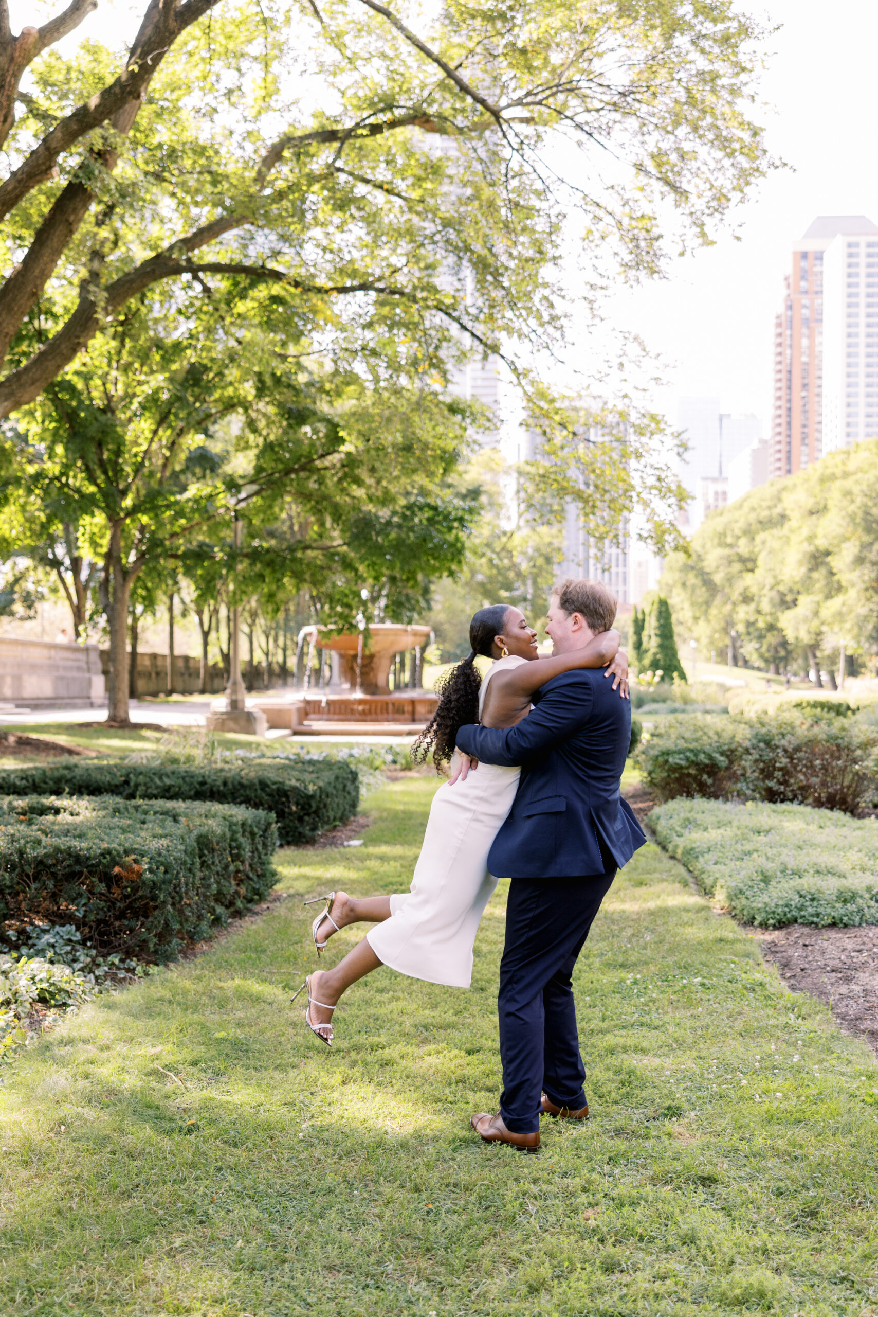 Engagement photo session at the Formal Gardens in downtown Chicago