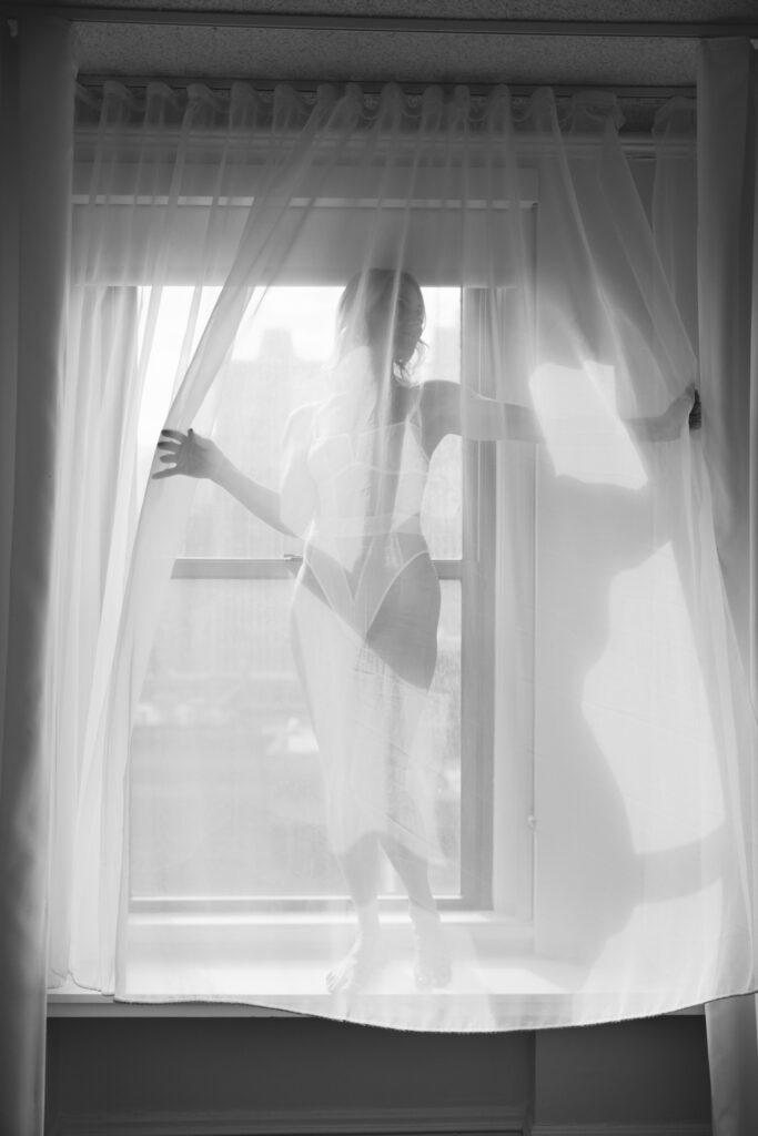 Black and white bridal boudoir photo – Chicago boudoir photography style